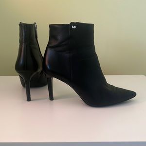 Michael Kors Bootie Black Size 7